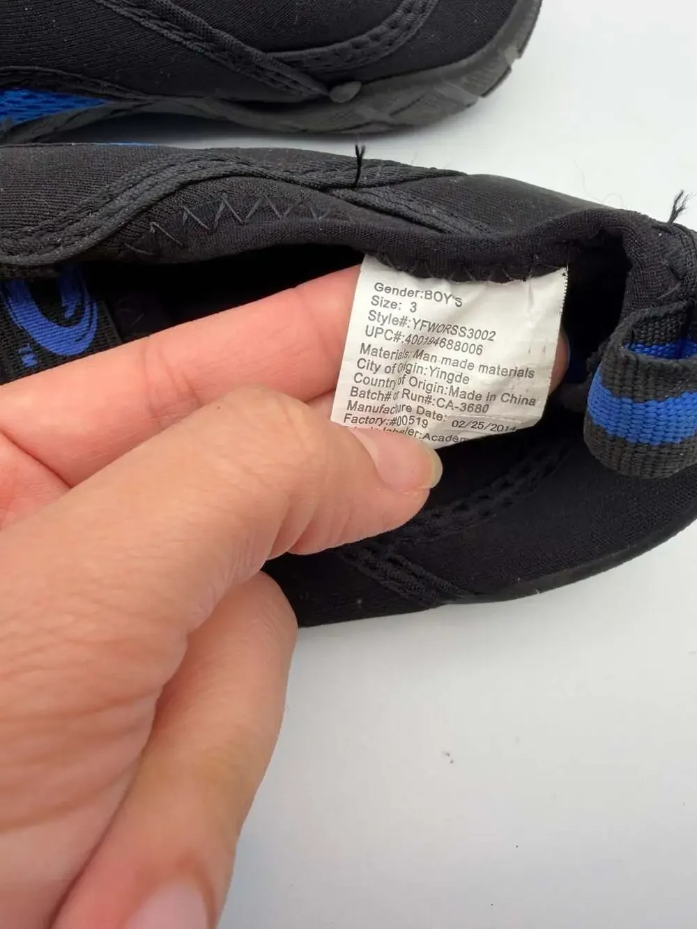 Boys Water Shoes Size 3 Black Blue Mesh Aqua Socks Swim Beach